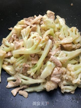 花菜炒肉的做法步骤：11