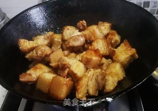 如何使红烧肉口感更好的做法步骤：9