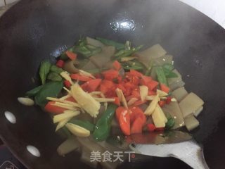 泡菜炒魔芋的做法步骤：9
