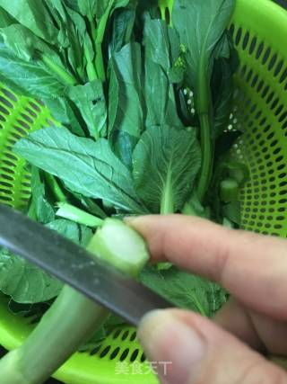 白灼菜心的做法步骤：2