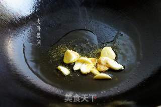 荸荠炒木瓜的做法步骤：2