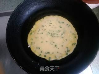 香葱蛋饼的做法步骤：5