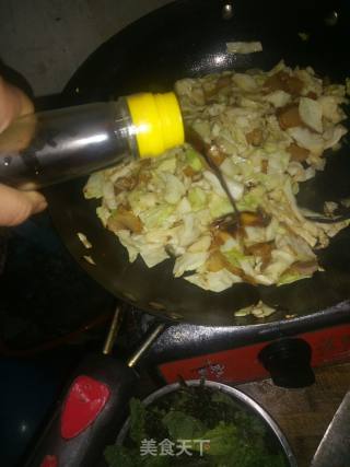 包心菜炒咸肉的做法步骤：9