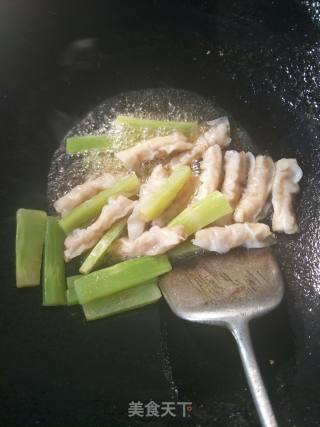 翡翠虾饺的做法步骤：5