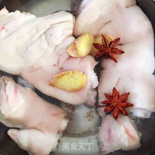剁椒猪蹄的做法步骤：4