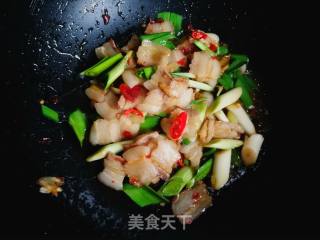 #团圆饭#蒜苗回锅肉的做法步骤：10