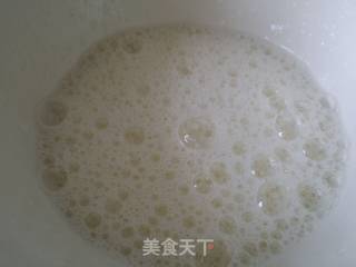 电饭煲版菠菜汁戚风蛋糕的做法步骤：5