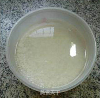 菌菇肉末糯米饼的做法步骤：1