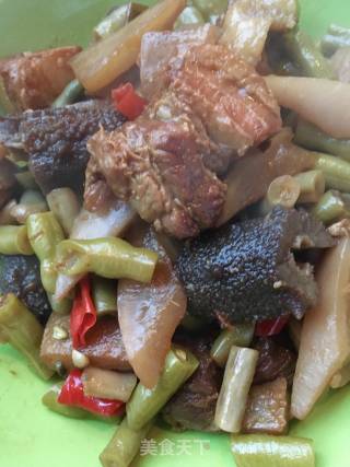 海参烧肉炒泡菜的做法步骤：13