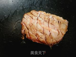 #团圆饭#香煎牛排的做法步骤：6