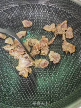 杏鲍菇炒肉的做法步骤：7