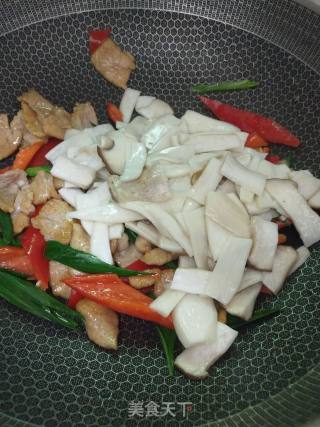 杏鲍菇炒肉的做法步骤：10