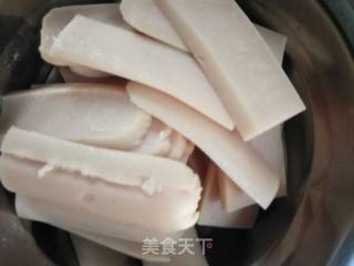 #团圆饭#鸡肉火腿炒青瓜的做法步骤：2