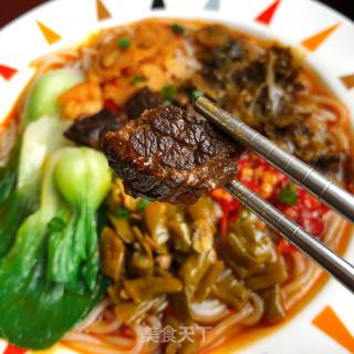 红烧牛肉粉的做法步骤：10