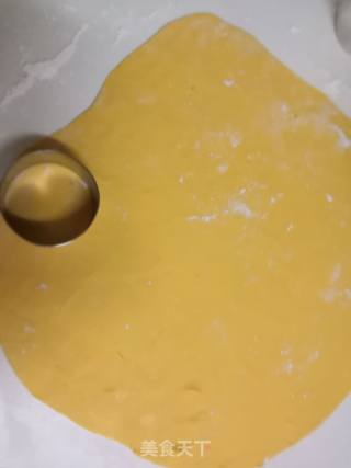 主食—南瓜鲜虾肉末饺子的做法步骤：9