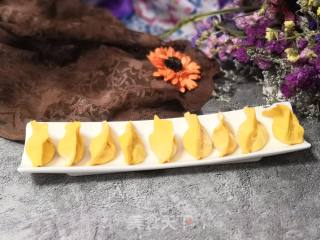 主食—南瓜鲜虾肉末饺子的做法步骤：11