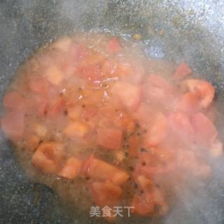 西红柿烩金针菇的做法步骤：2