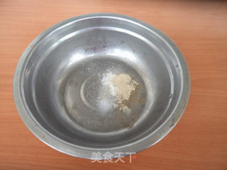 蒜泥蚝汁烤鸡翅的做法步骤：2
