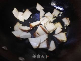 鸡蛋香干炒韭菜的做法步骤：6