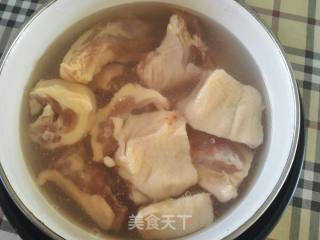 滋补山药红枣鸭汤的做法步骤：1