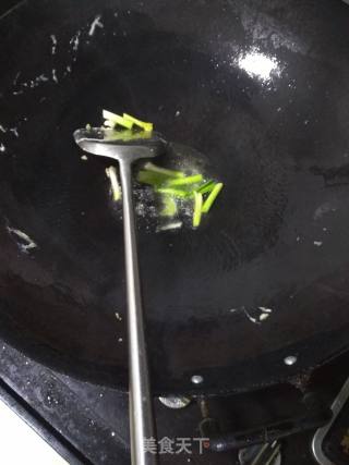 芹菜鸡蛋的做法步骤：3
