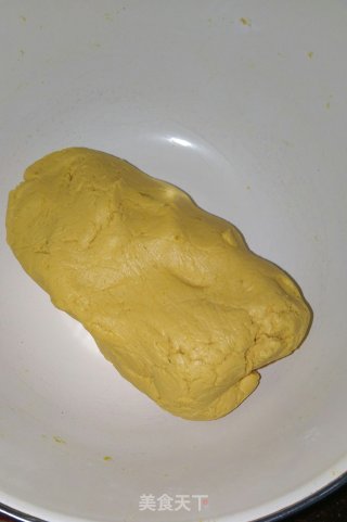 南瓜蒸月饼的做法步骤：6