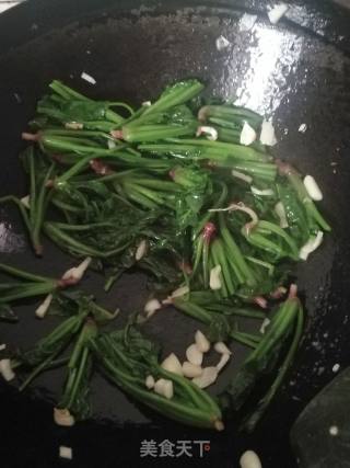 #团圆饭#蒜香菠菜的做法步骤：5