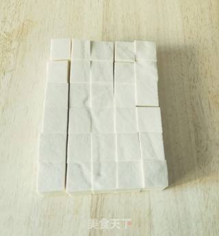 自制油炸豆腐泡的做法步骤：2