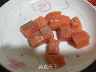 香酥三文鱼块的做法步骤：2