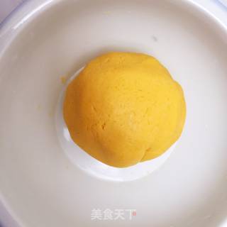 豆沙南瓜饼的做法步骤：5