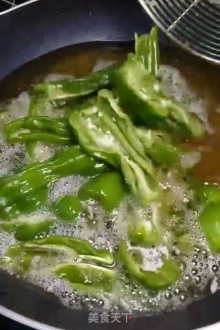 辣椒炒肉末的做法步骤：2
