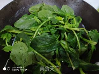 菠菜拌粉丝的做法步骤：1