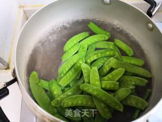 培根荷兰豆的做法步骤：2