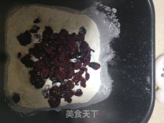 蓝莓干面包的做法步骤：3