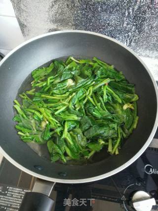 胡萝卜拌菠菜的做法步骤：10