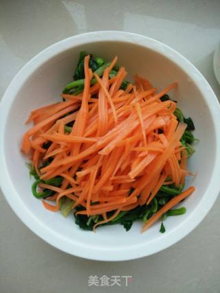 胡萝卜拌菠菜的做法步骤：11
