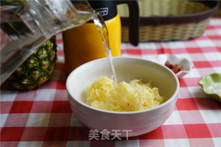 菠萝银耳糖水的做法步骤：2