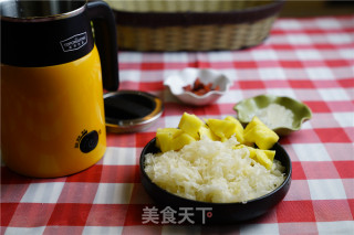 菠萝银耳糖水的做法步骤：4