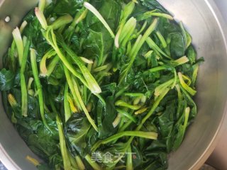 超级好吃又有营养的苏超菠菜的做法步骤：3