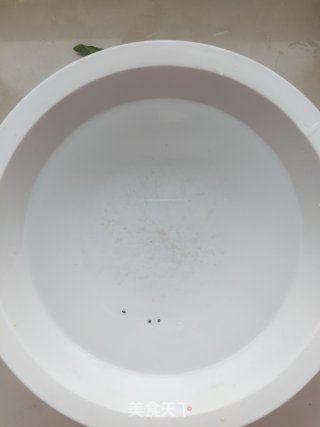 超级好吃又有营养的苏超菠菜的做法步骤：4