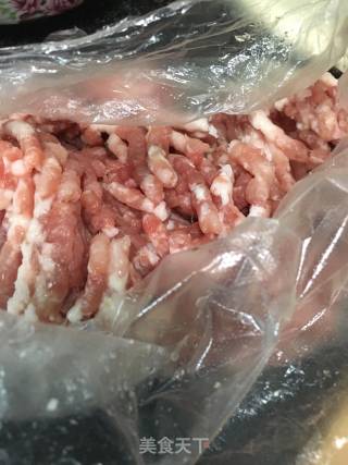 生煎韭菜扇贝元宝饺的做法步骤：1