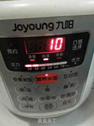 西兰花饭团的做法步骤：2