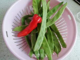 素炒刀豆丝的做法步骤：1