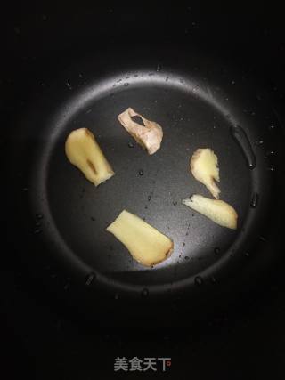 胡萝卜筒骨汤的做法步骤：4