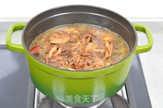 小鸡蘑菇炖粉条的做法步骤：4