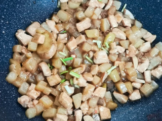 鸡肉土豆丁的做法步骤：10