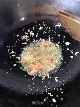 雪菜烧黄鱼的做法步骤：7