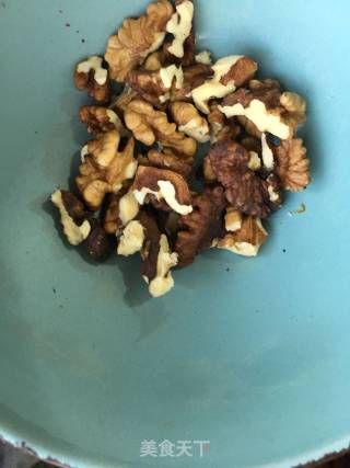 甜山药核桃黑芝麻糊的做法步骤：1