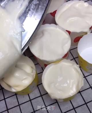 纸杯蛋糕的做法步骤：7