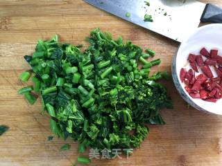 油渣炒菜苔的做法步骤：4